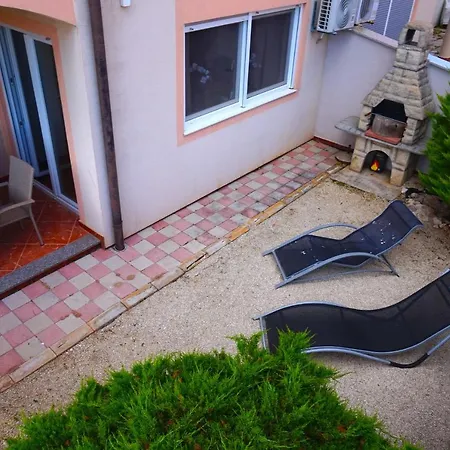 Munida Apartman *